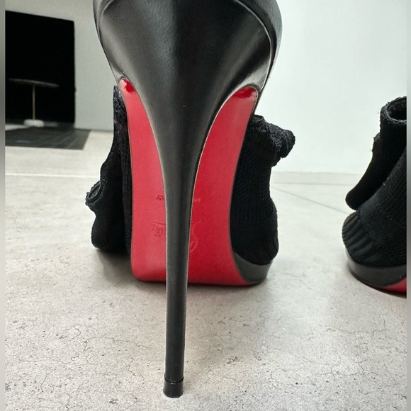 CHRISITAN LOUBOUTIN KNIT BOOTIE - Picture 7 of 10